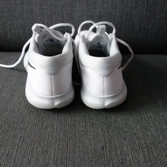 Nike ZOOM ASSERSION Men's Size 8 Sneakers - Picture 9 of 10